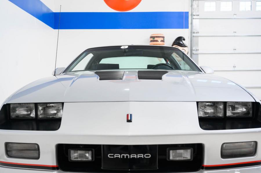 Детали экстерьера Chevrolet Camaro Z28 IROC-Z (1FP87) 1985 года  (фото 17 из 124)